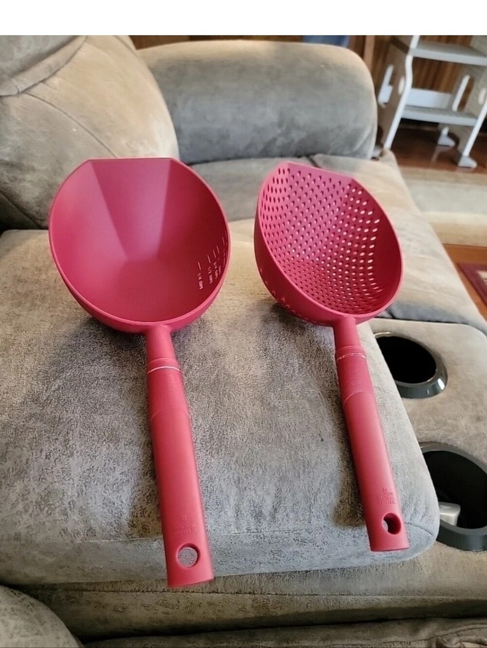 Kuhn Rikon Scoop Strainer Colander & Scoop Measure Cup Red